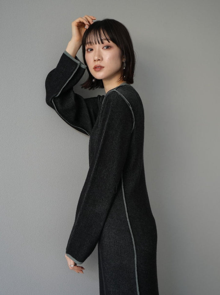 [Pre-order] Reversible color-coordinated ribbed knit dress/black x green