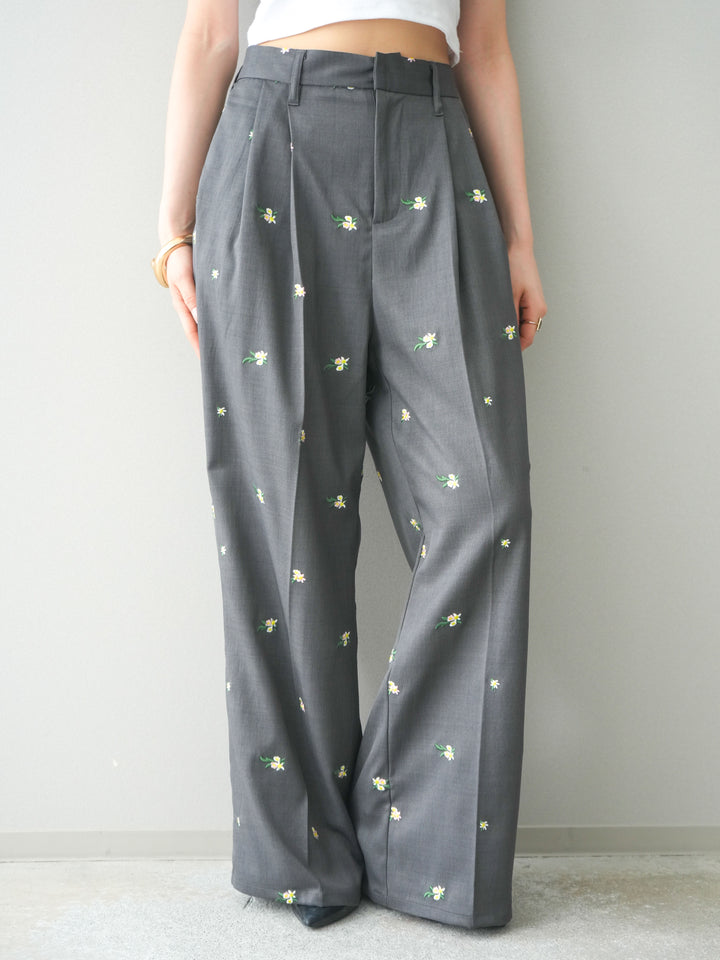 [予約]フラワー刺繍タックパンツ/gray
