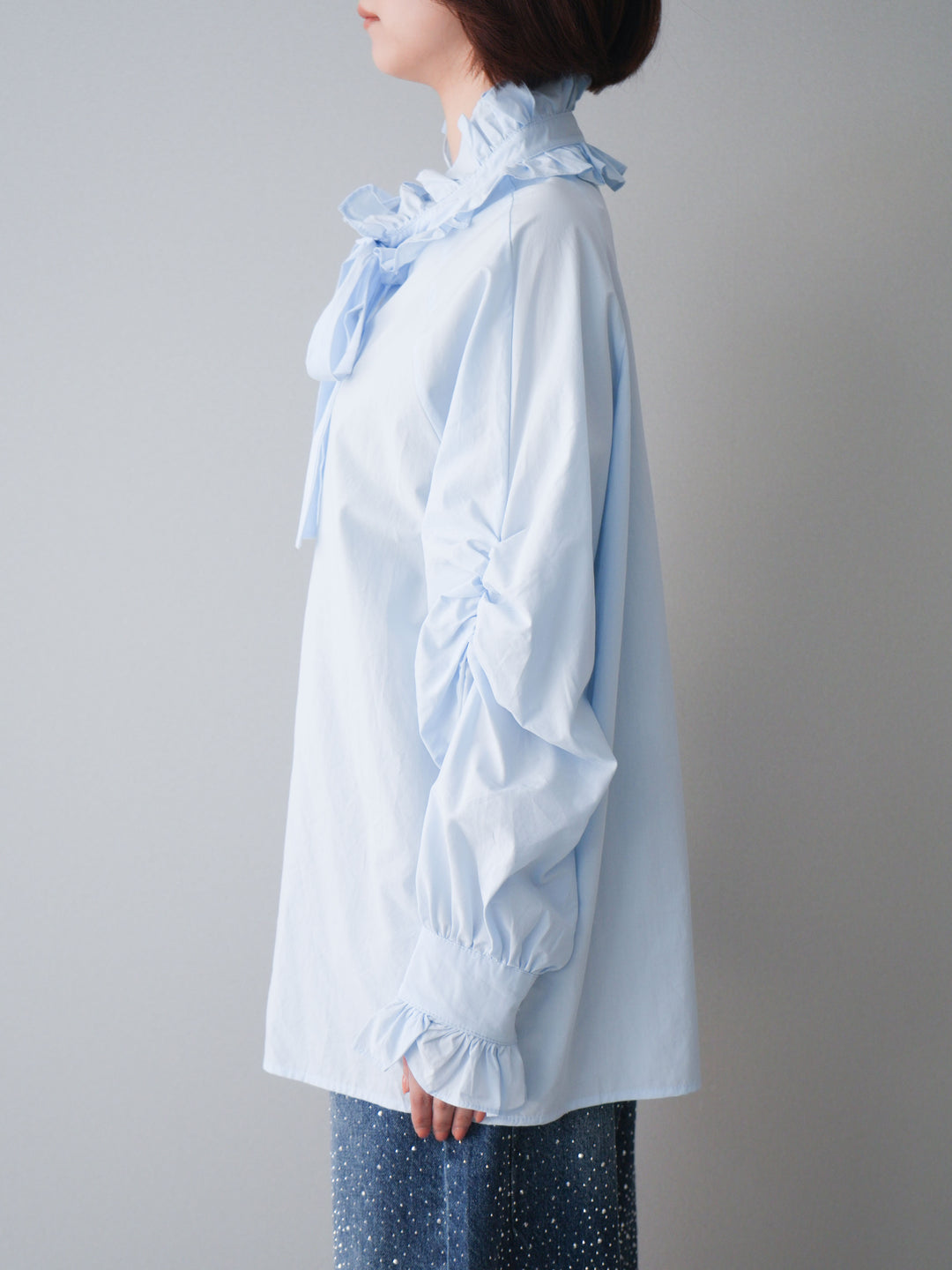 [予約]フリルネックギャザーブラウス/blue
