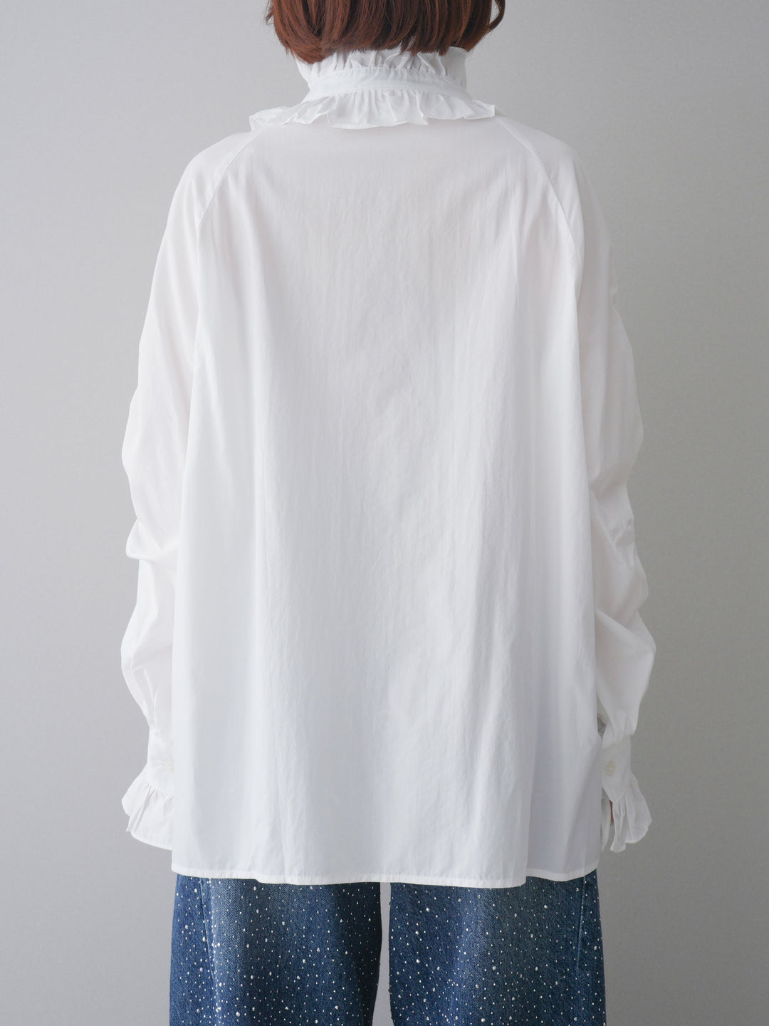 [予約]フリルネックギャザーブラウス/white
