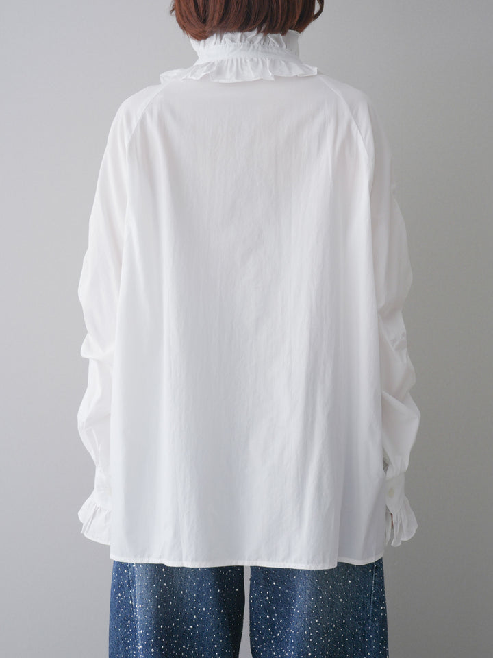 [予約]フリルネックギャザーブラウス/white