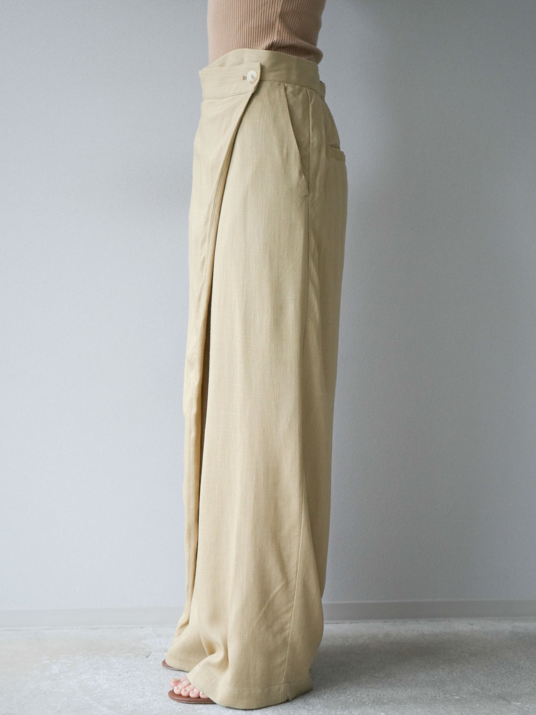 [予約]ライトリネンアシンメトリーワイドパンツ/ベージュ