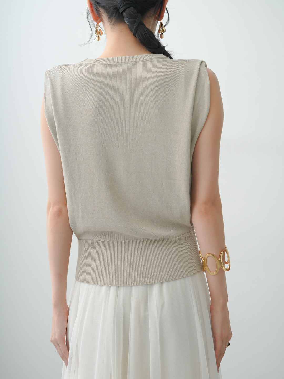[予約]ショルダータックノースリニットトップス/beige