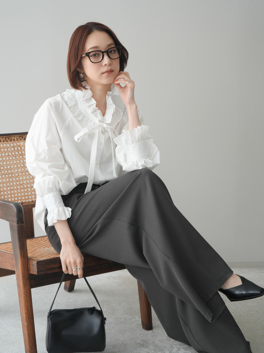 [SET]フリルネックギャザーブラウス+編み込みベルト付タックワイドパンツ(2set)