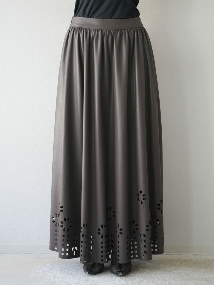 [予約]フラワーパンチングレザースカート/ブラウン