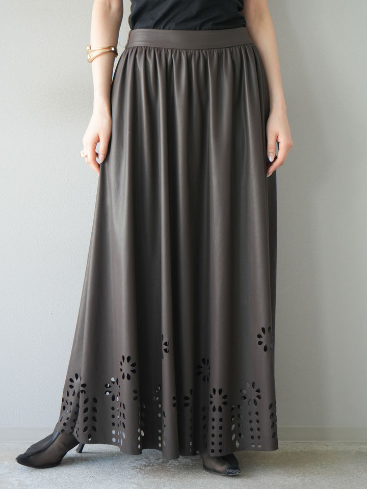 [予約]フラワーパンチングレザースカート/ブラウン