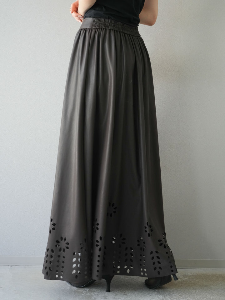 [予約]フラワーパンチングレザースカート/ブラウン