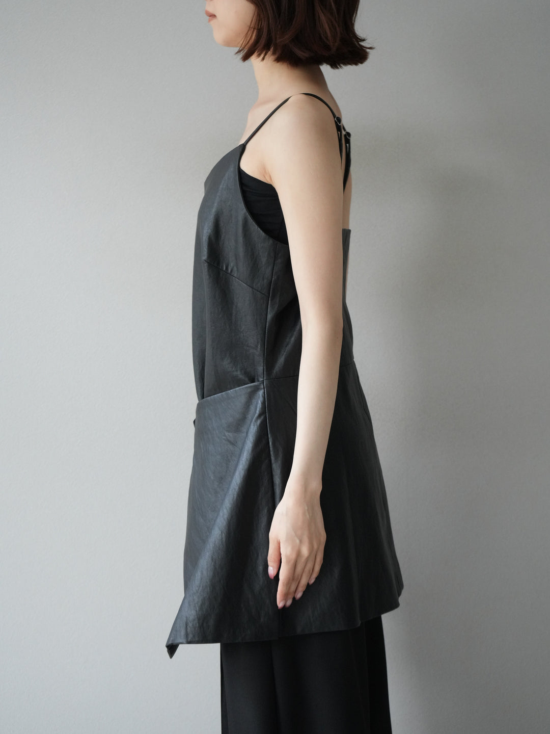 [予約]レイヤードレザーキャミソールチュニック/ブラック