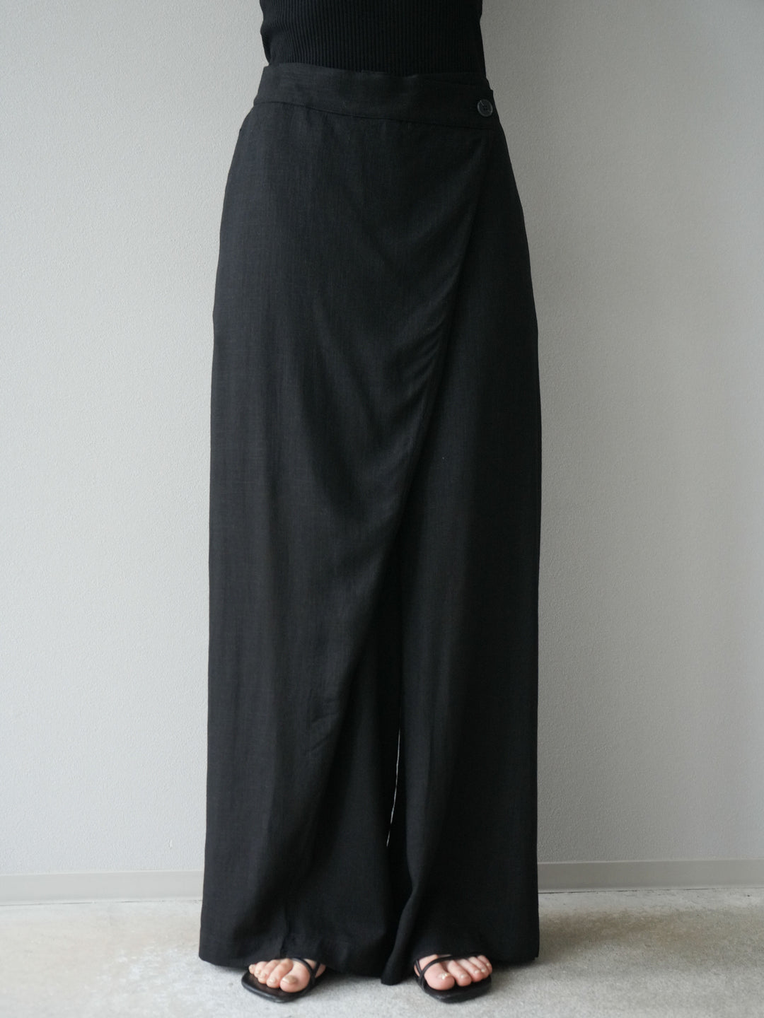 [予約]ライトリネンアシンメトリーワイドパンツ/ブラック