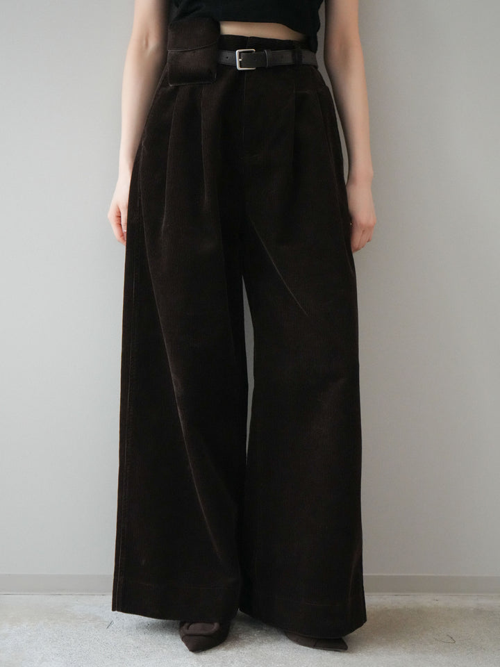 [予約]ベルト付コーデュロイワイドパンツ/brown