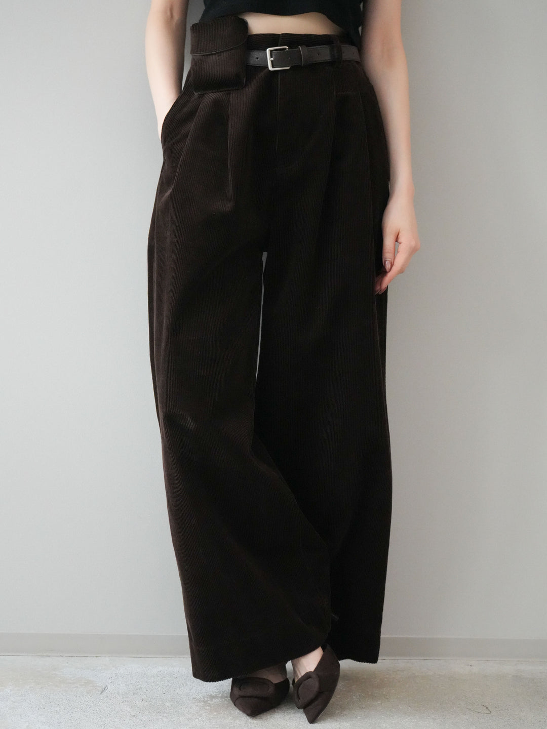 [予約]ベルト付コーデュロイワイドパンツ/brown