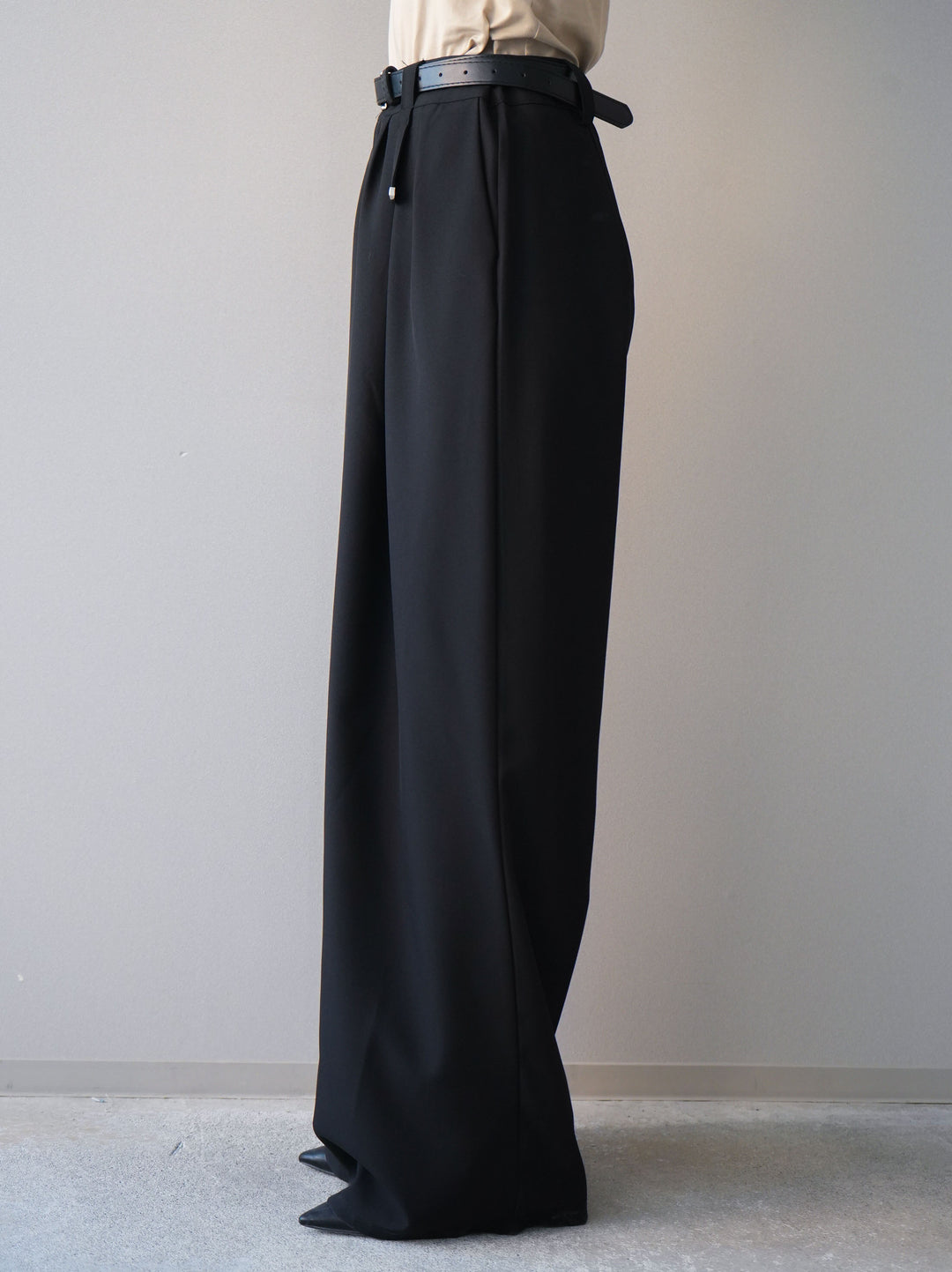 [予約]ベルト付キーホルダーモチーフワイドパンツ/black