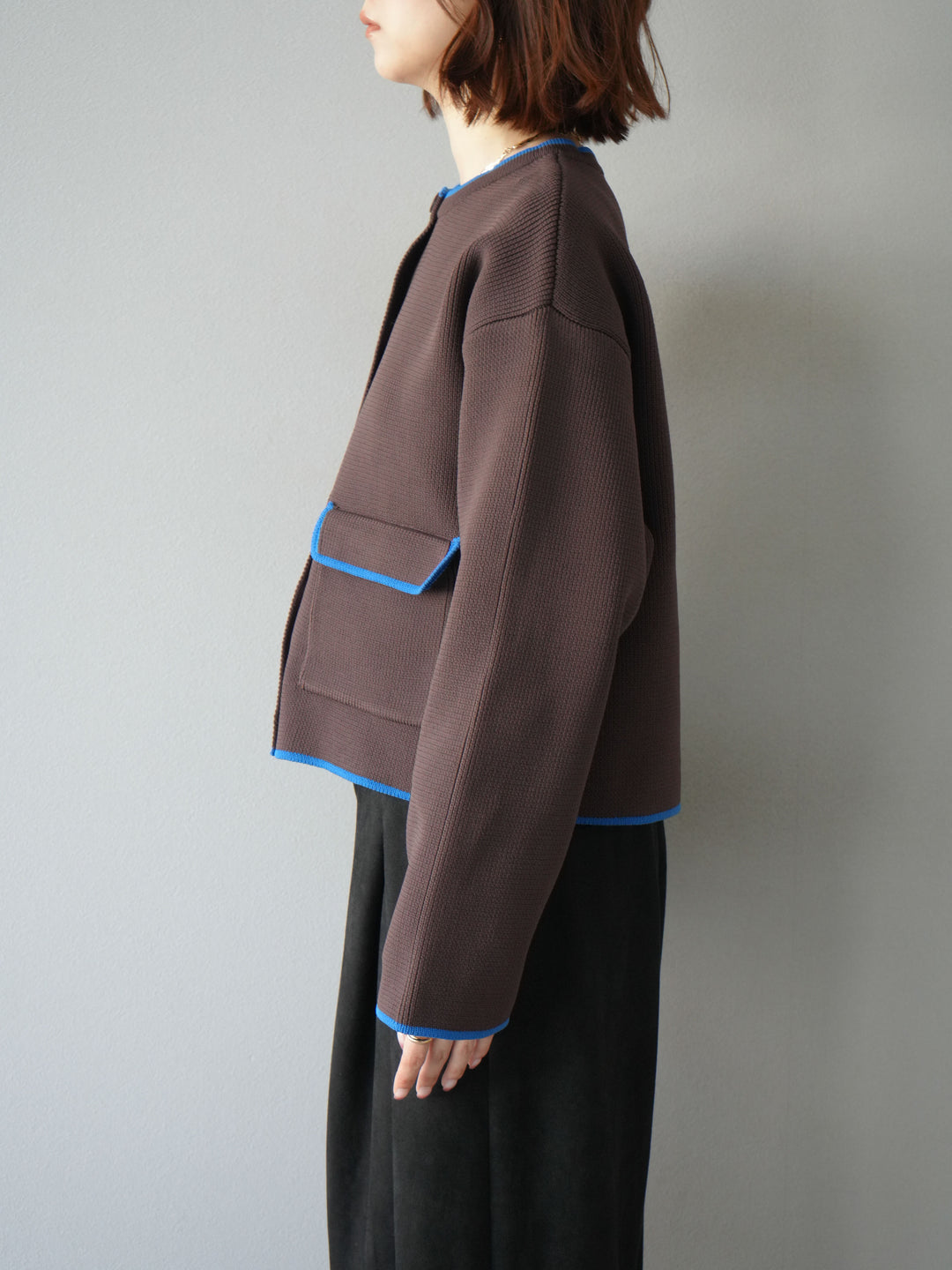 [予約]ポリエステル配色クルーネックカーディガン/ブラウン