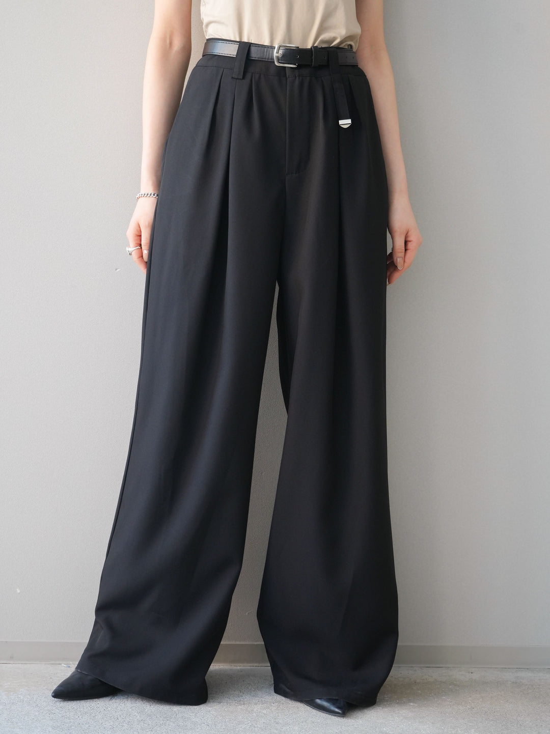 [予約]ベルト付キーホルダーモチーフワイドパンツ/black