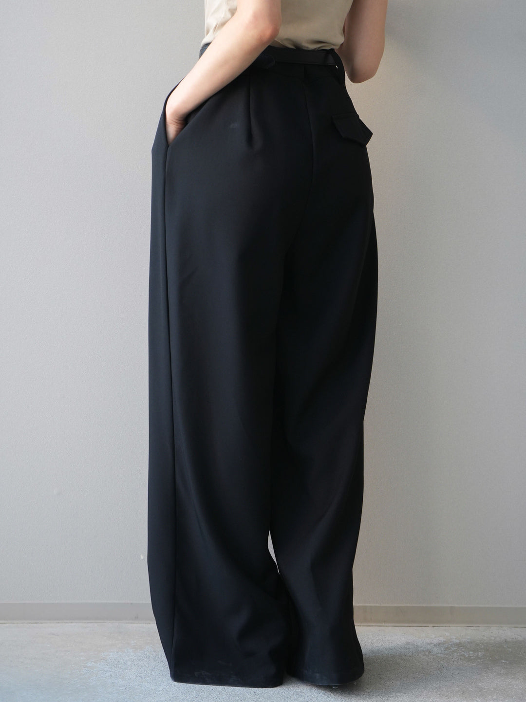 [予約]ベルト付キーホルダーモチーフワイドパンツ/black