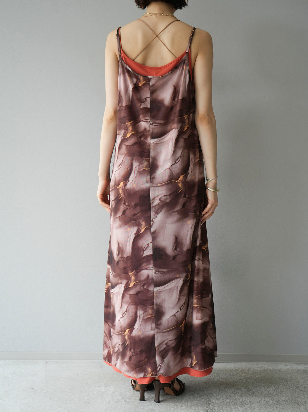 [Pre-order] Nuanced pattern tulle layered cami dress/brown