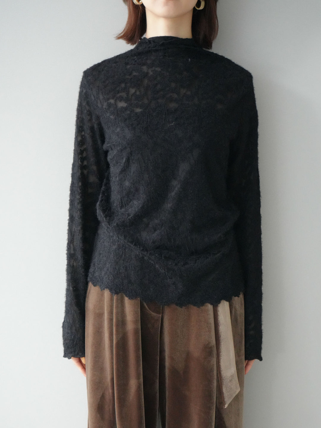 [予約]起毛レースプチネックトップス/black