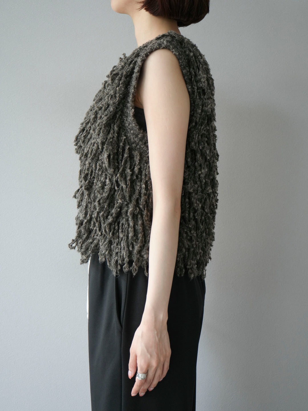 [予約]フリンジループニットベスト/ブラウン