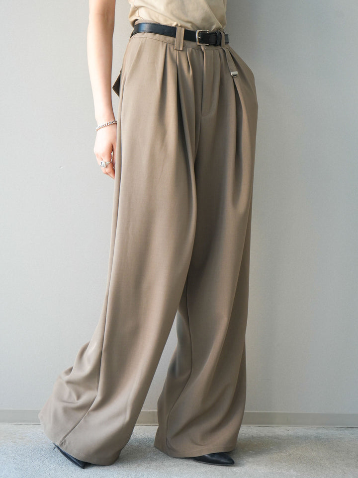 [予約]ベルト付キーホルダーモチーフワイドパンツ/mocha