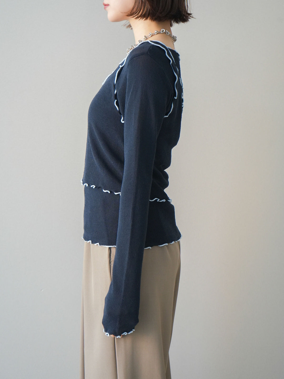 [予約]バイカラーメローアンサンブルシアーニットトップス/navy