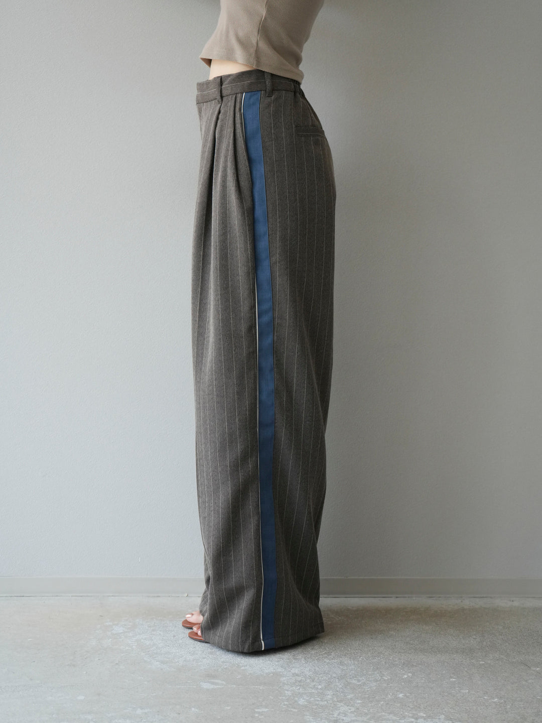 [予約]サイドラインストライプワイドパンツ/ブラウン