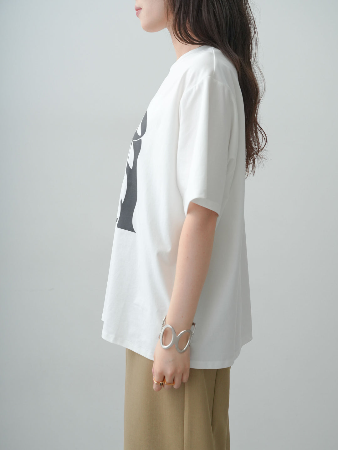 [予約]クールタッチアートロゴオーバーTEE/black