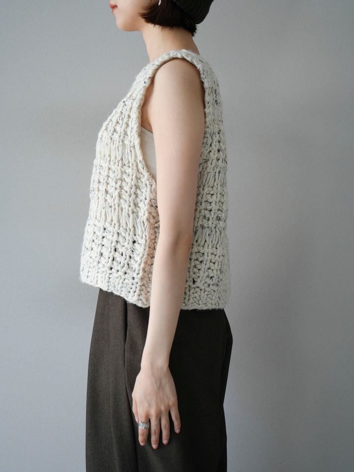 [予約]ミックスヤーンデザイン編みニットベスト/アイボリー