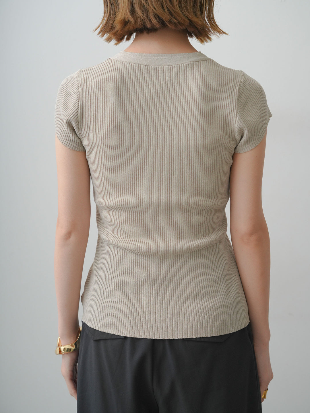 [予約]ネックレイヤードヘンリーVネックリブニットトップス/beige