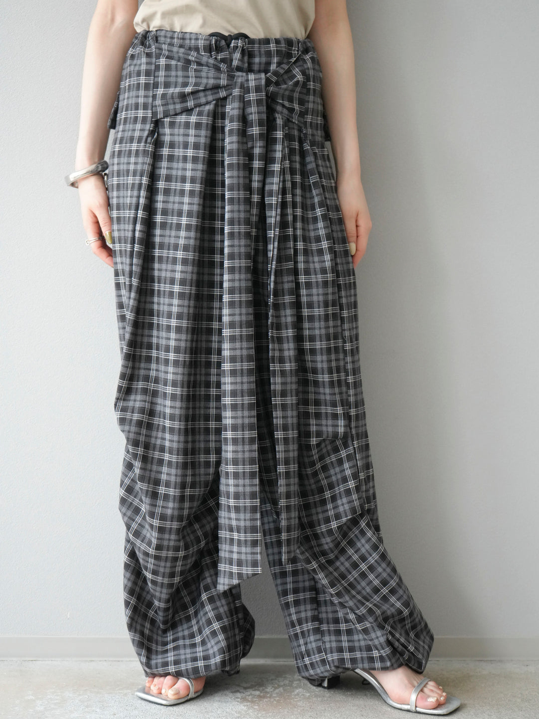 [予約]チェック柄ウエスト巻きドロストパンツ/ブラック