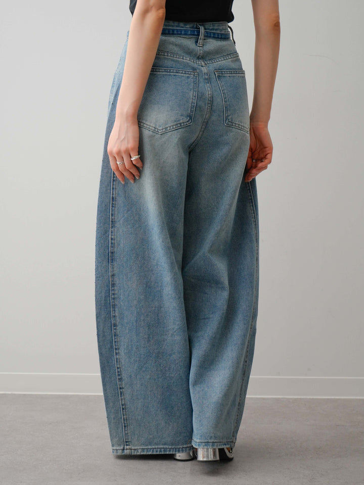 [予約]ウエストベルトフロントビジューカーブワイドパンツ/lightblue