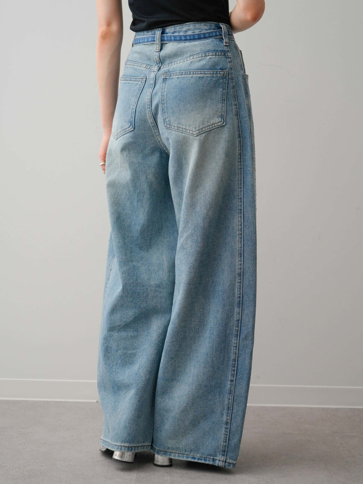 [予約]ウエストベルトフロントビジューカーブワイドパンツ/lightblue