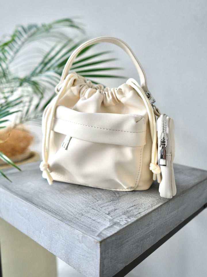 [Pre-order] Nylon drawstring bag with pouch/ivory