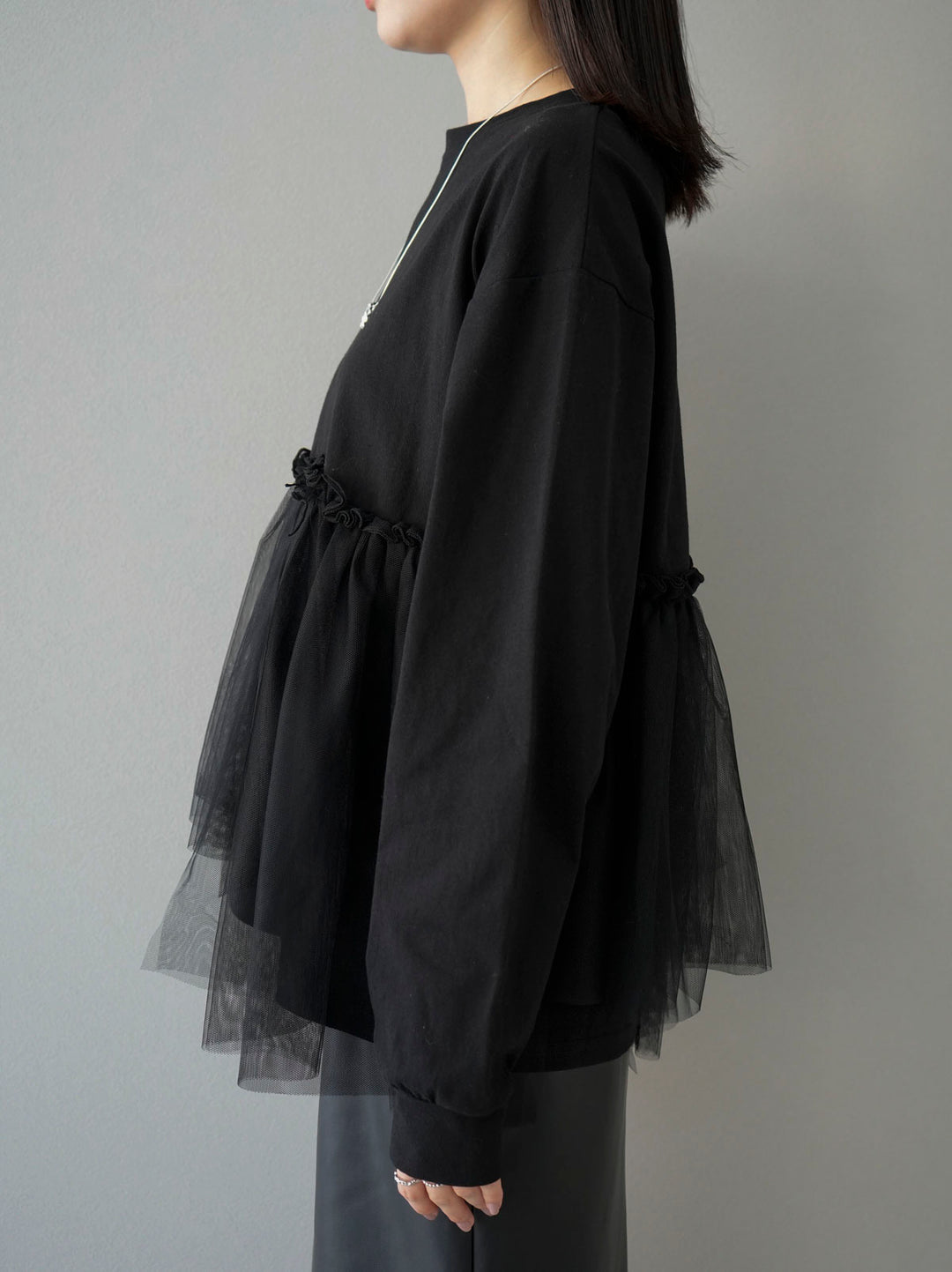 [Pre-order] Tulle Docking Cut and Sew/Black
