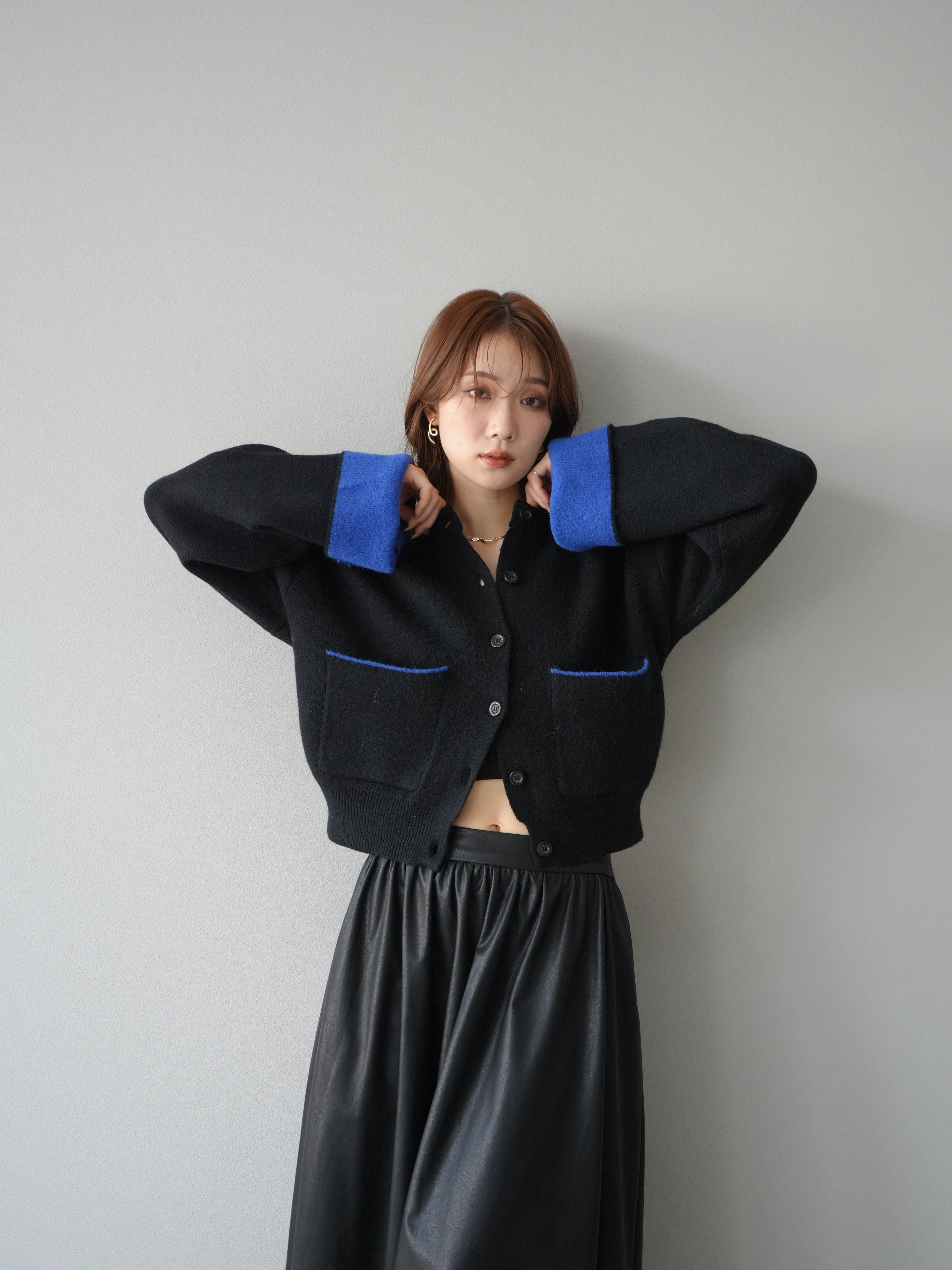 予約]バイカラーオーバーニットカーディガン/ブラック – Lumier