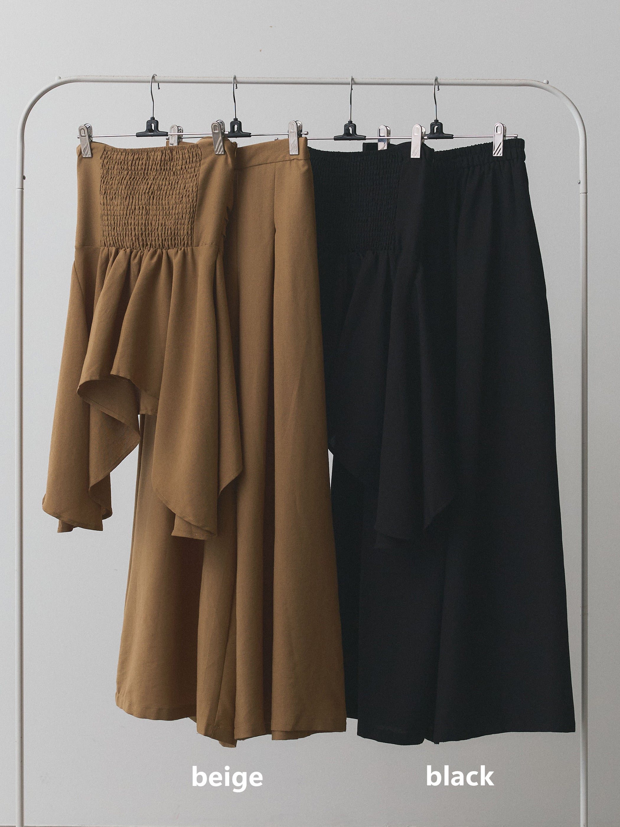 【Allure】[SET]ぺプラムベアトップス＆ワイドパンツSET UP+ぺプラムベアトップス＆ワイドパンツSET UP(2set) – Lumier