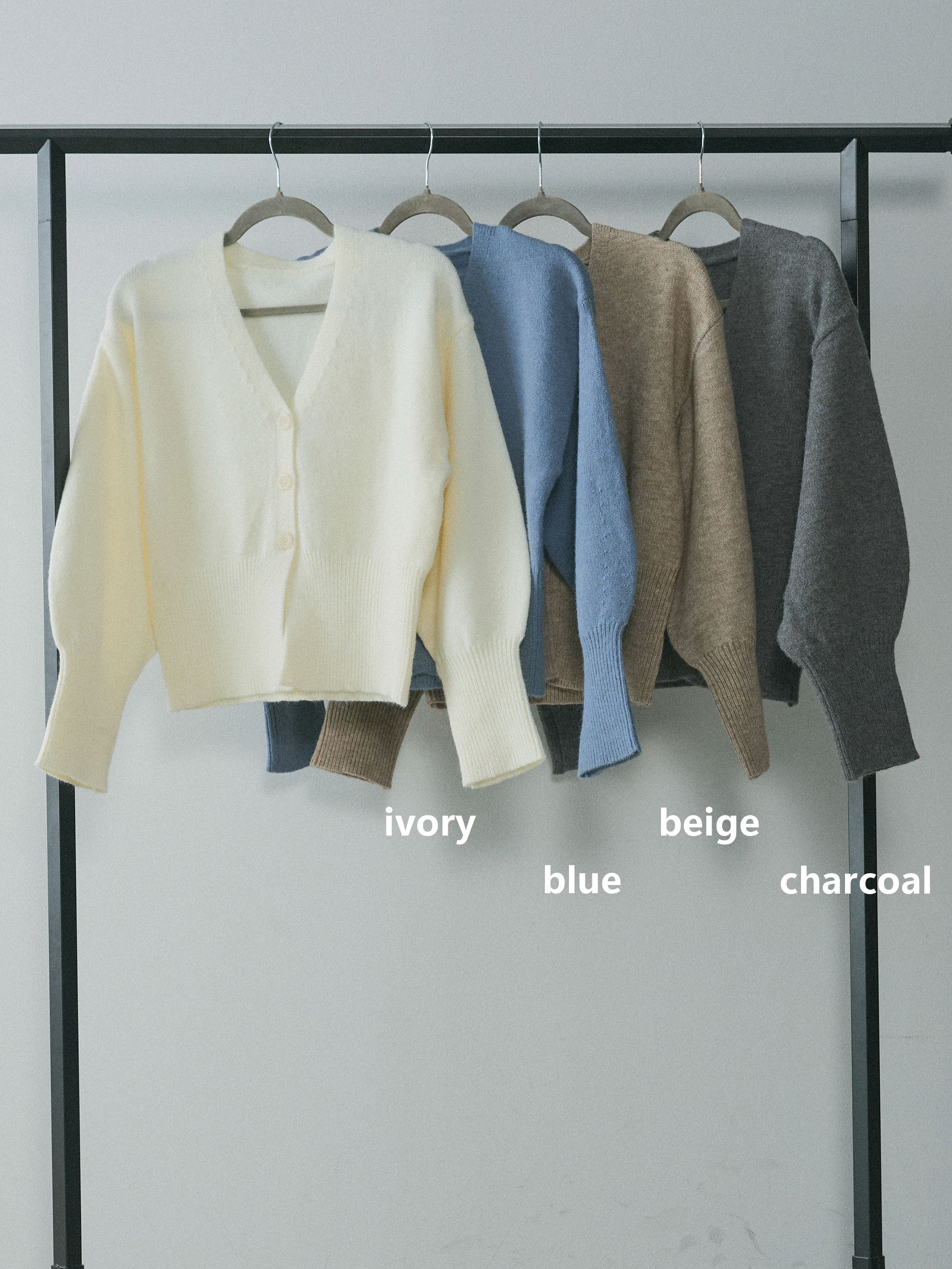 Allure】[SET]アルパカタッチVネックカーディガン+プリーツベロア