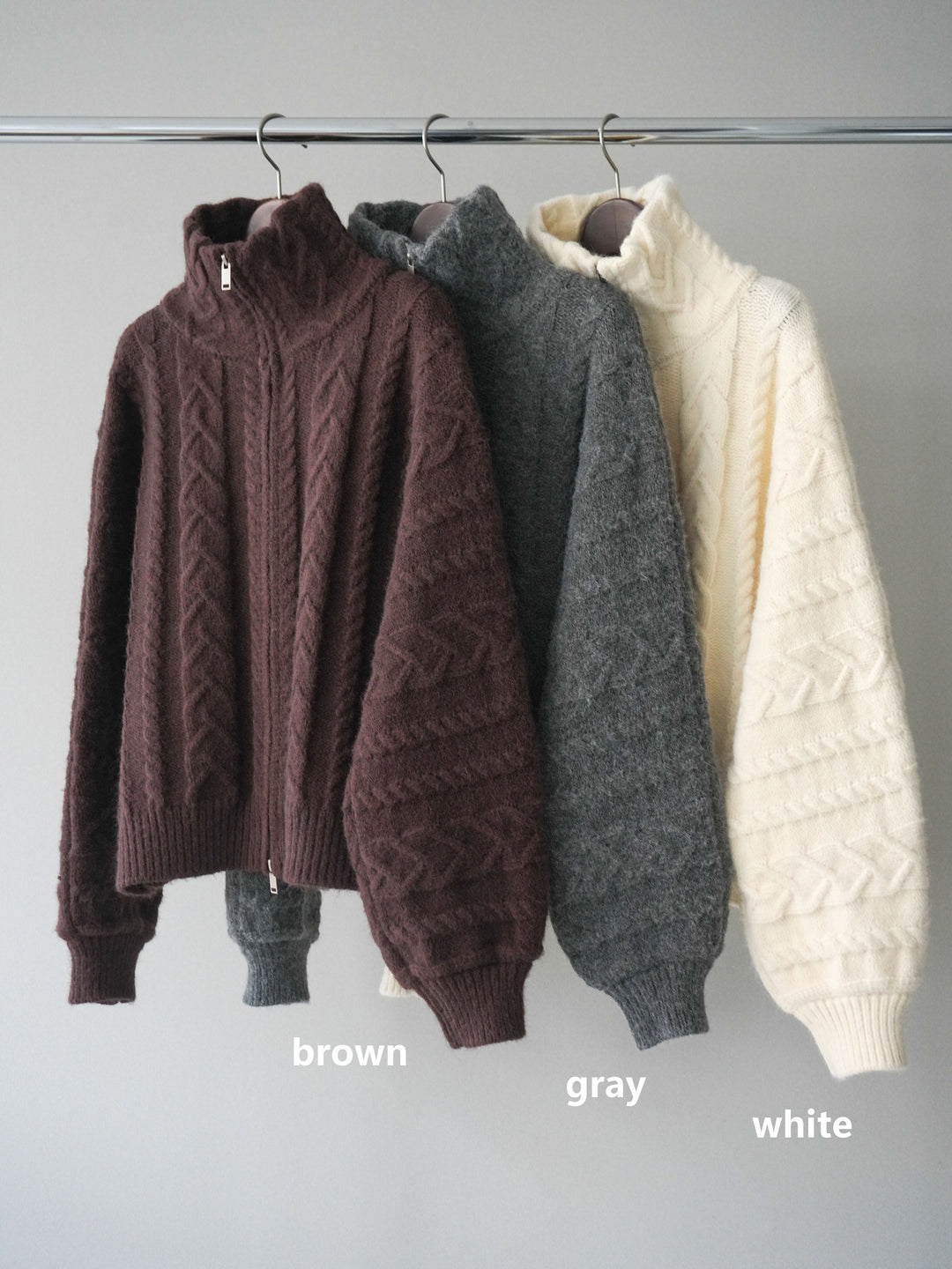 [SET]ケーブル編みハイネックZIPニットカーディガン+アニマル柄ベルト付きウールタッチワイドパンツ(2set)