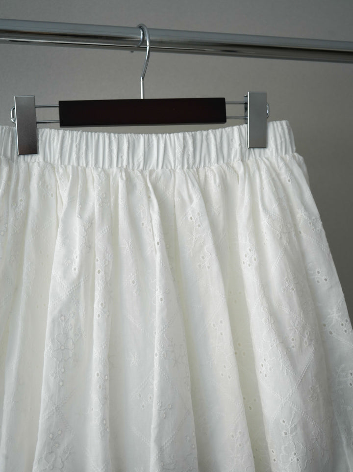 [SET]ハートボタンニットカーディガン+コットンライクレースバルーンミニスカート(2set)