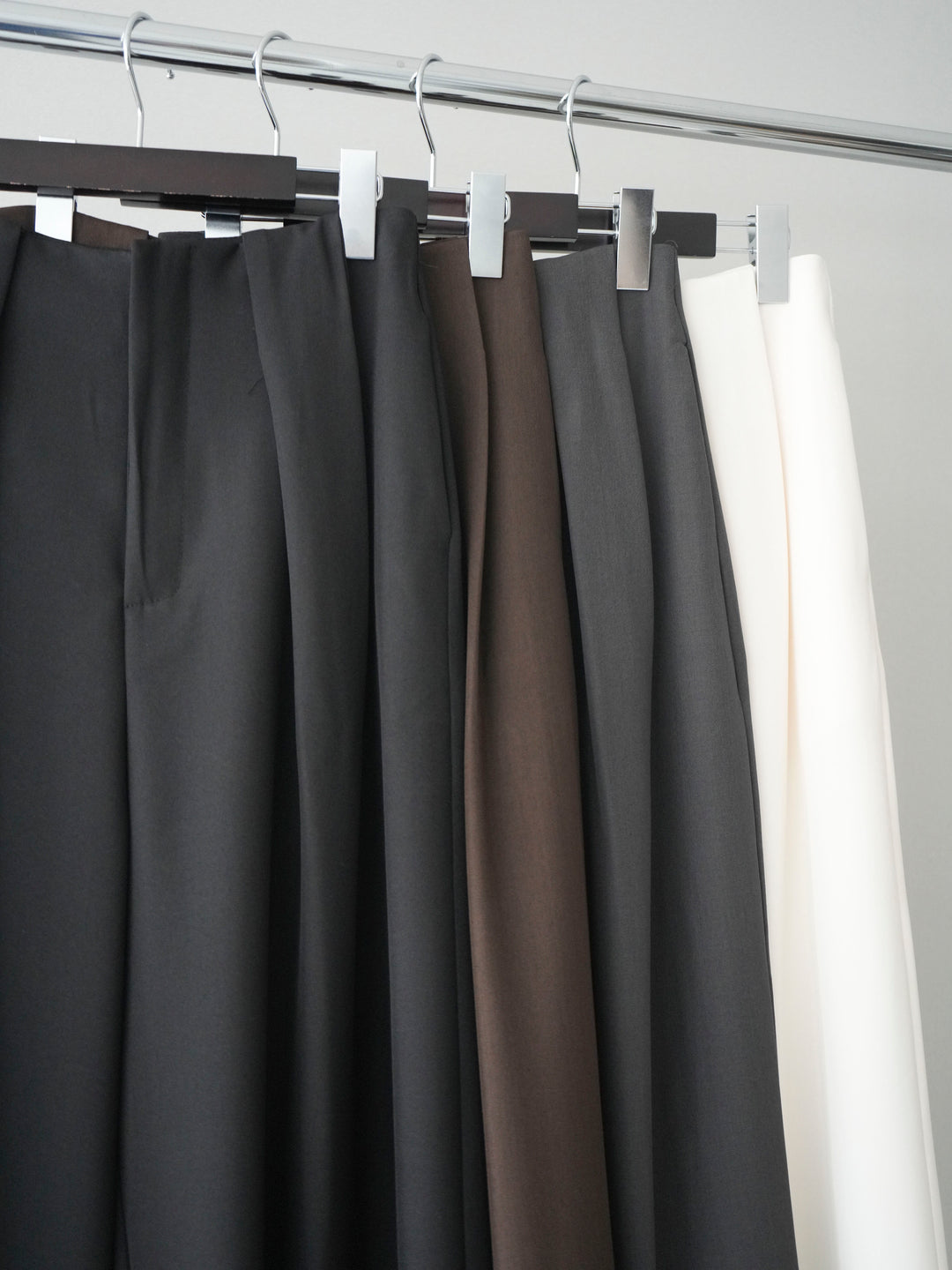 【套裝】花朵蕾絲短袖外套+垂褶收腰帶環長褲（兩件套）