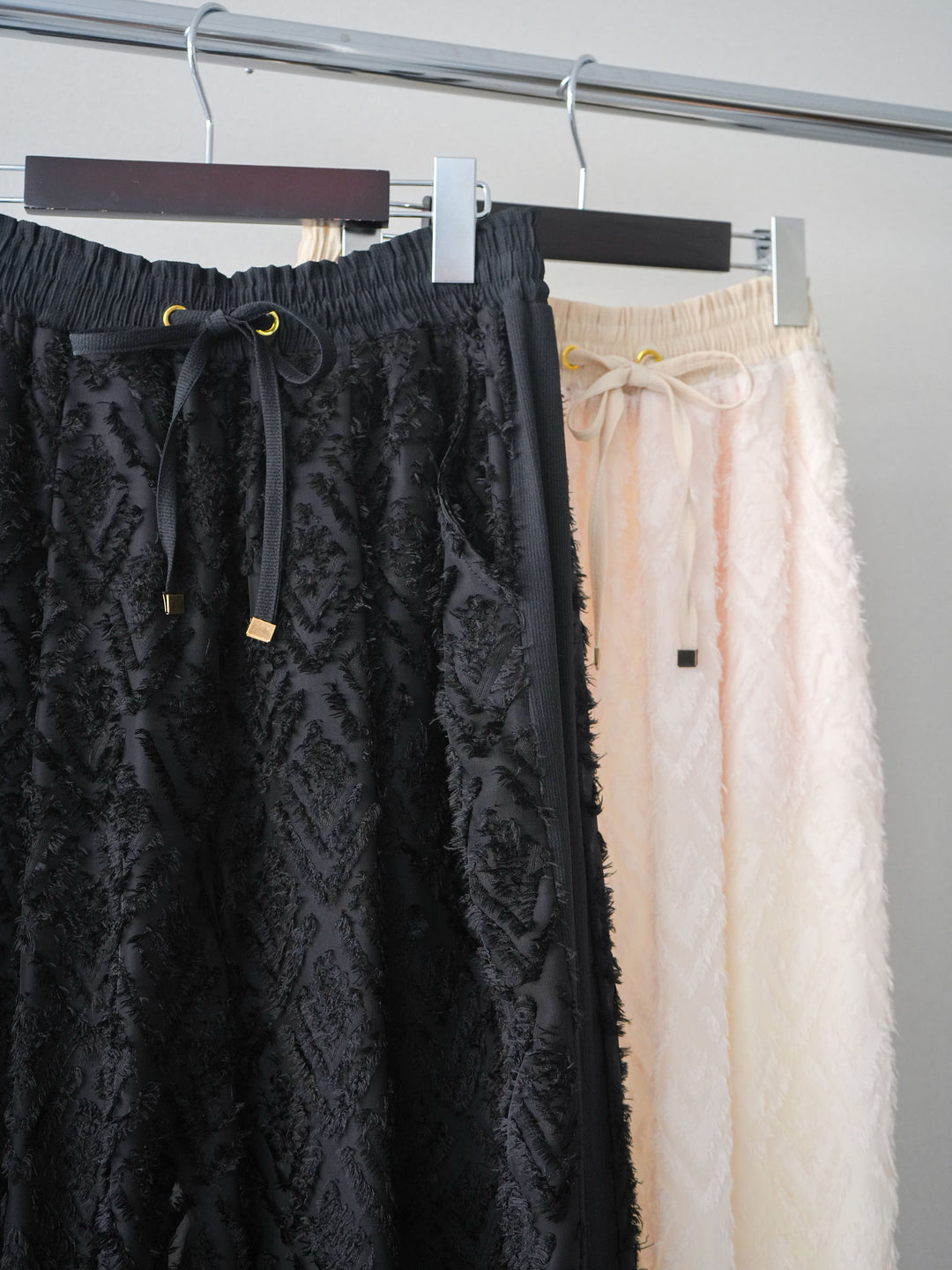 [SET]フリンジレイヤードVネックノースリーブ+フリンジイージーストレートパンツ(2set)