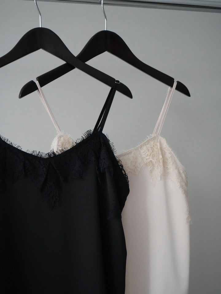 [SET]配色レイヤードデザインスエットプルオーバー+アシンメトリーサテンレースキャミソール(2set)