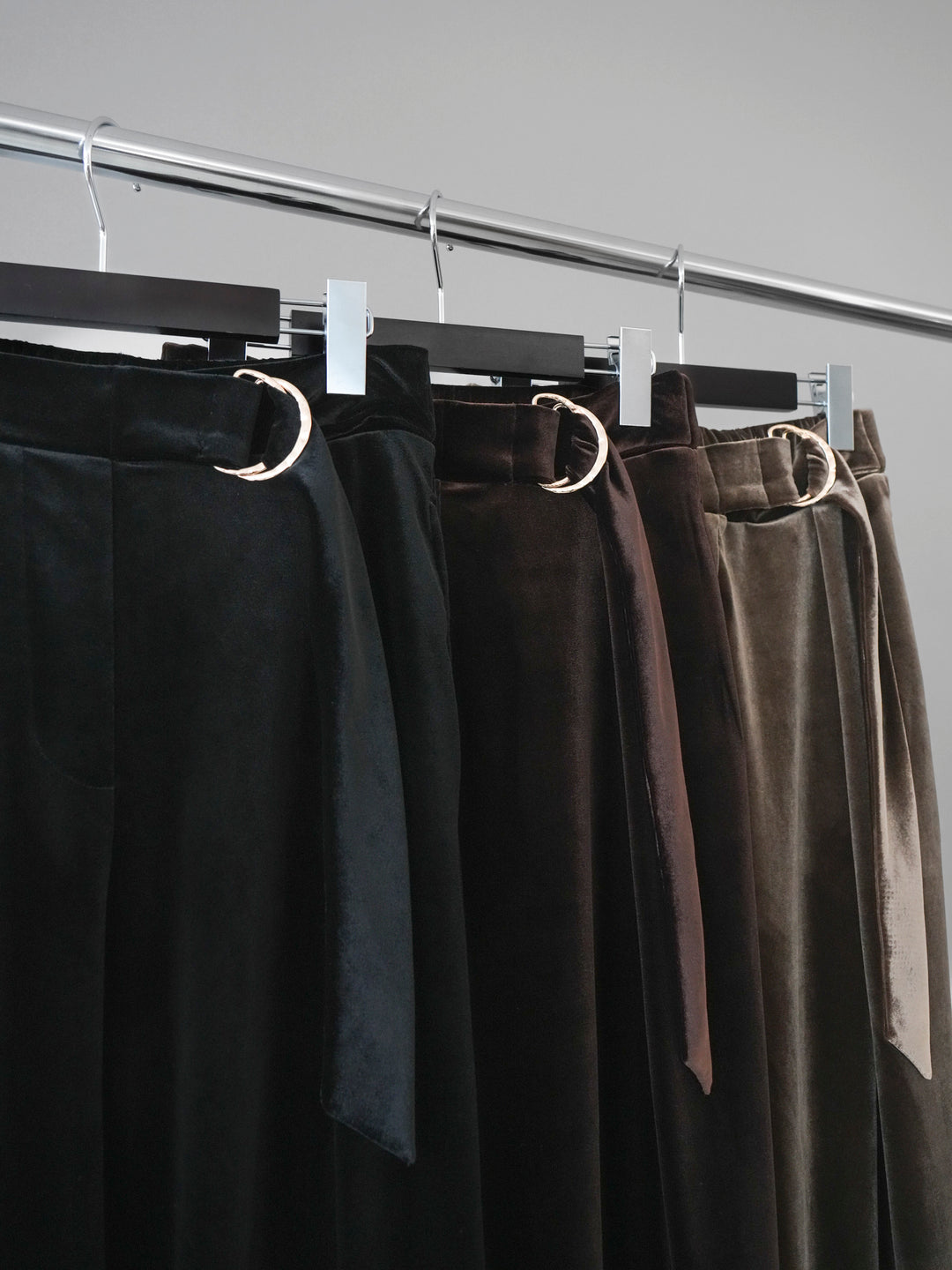 [SET]ローゲージ畦編みドルマンニットボレロ+ベロアベルトスリムパンツ(2set)