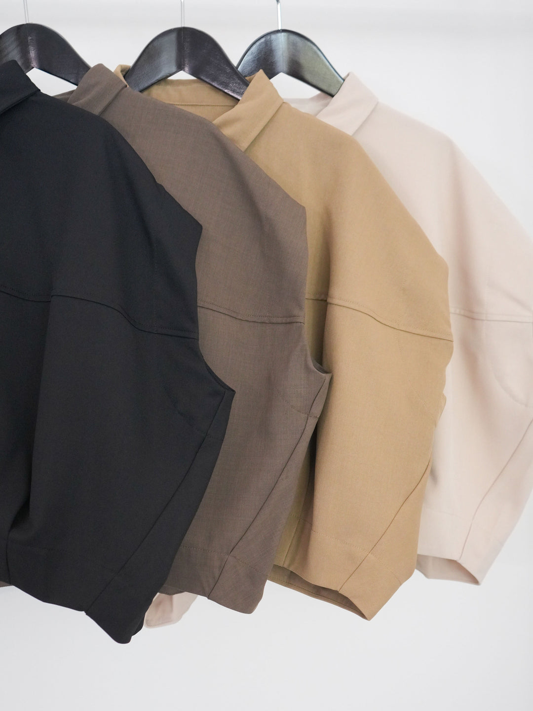 【套裝】縐綢燈籠無袖襯衫 + 縐綢闊腿褲（兩件套）