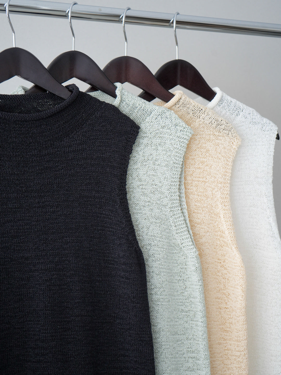 【套裝】無袖亞麻質感透視針織套頭衫 + 不對稱闊腿牛仔褲（兩件套）