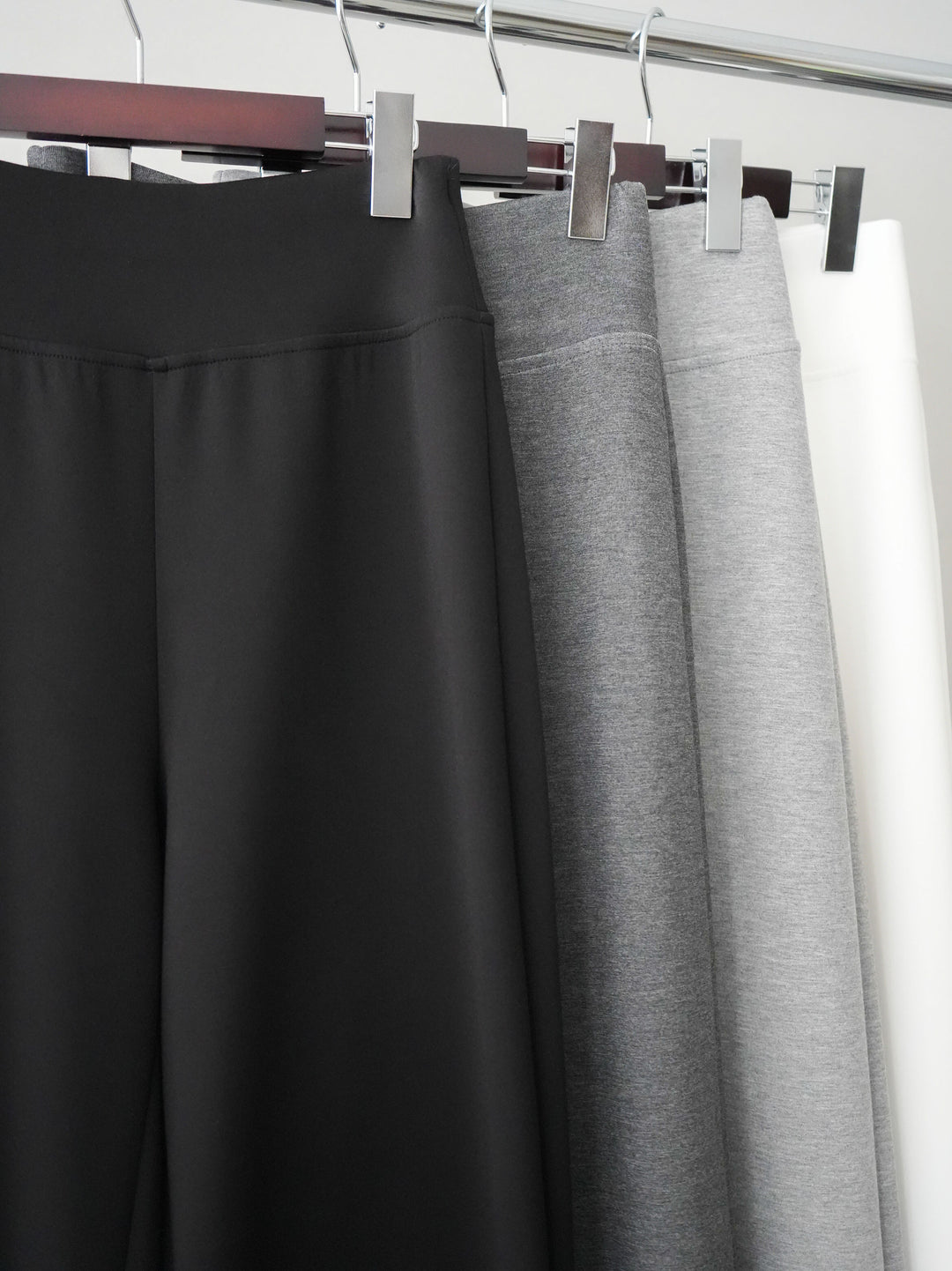 [SET]アシンメトリーオフショルポンチプルオーバー+イージーポンチワイドパンツ(2set)