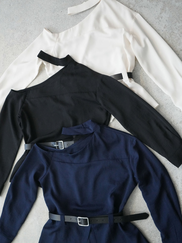 [SET]ベルト付ワンショルダースリットブラウス+ベルト付ワンショルダースリットブラウス(2set)