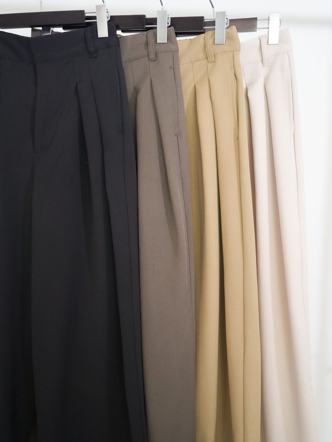 [SET]ミックスメッシュニットボレロ+カップ付きバッククロスキャミソール+クレープデシンタックワイドパンツ(3set)