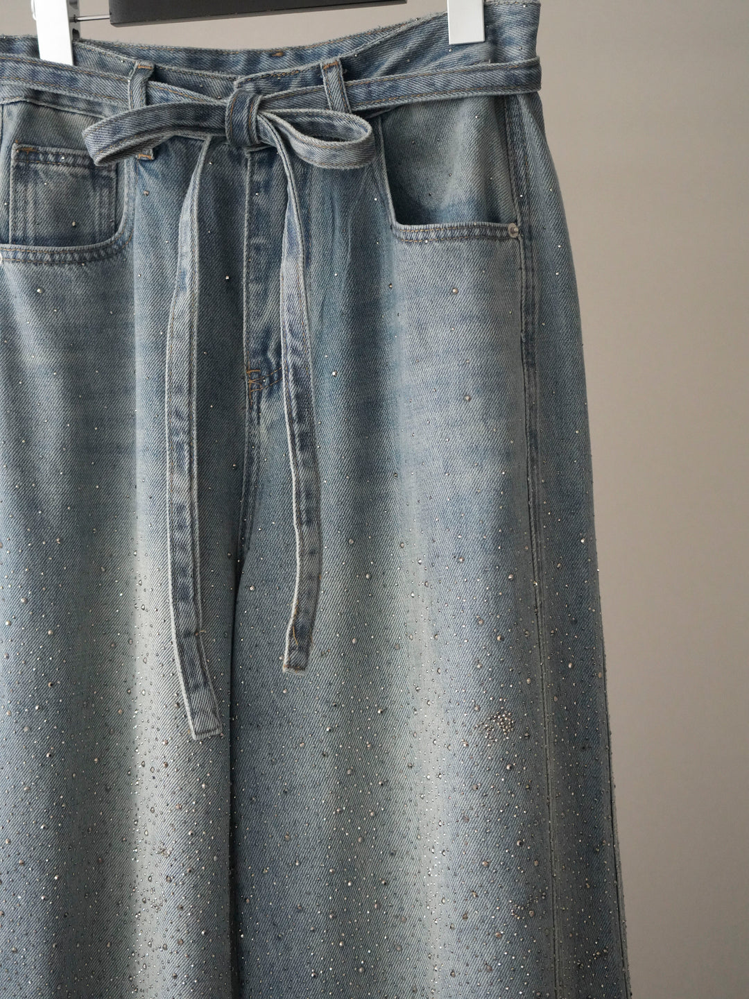 [SET]配色リブヘンリータンクトップ+ウエストベルトビジューワイドデニムパンツ(2set)