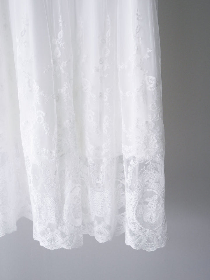 [SET]ブラーアートフォトTシャツ+シアーレースマキシスカート(2set)