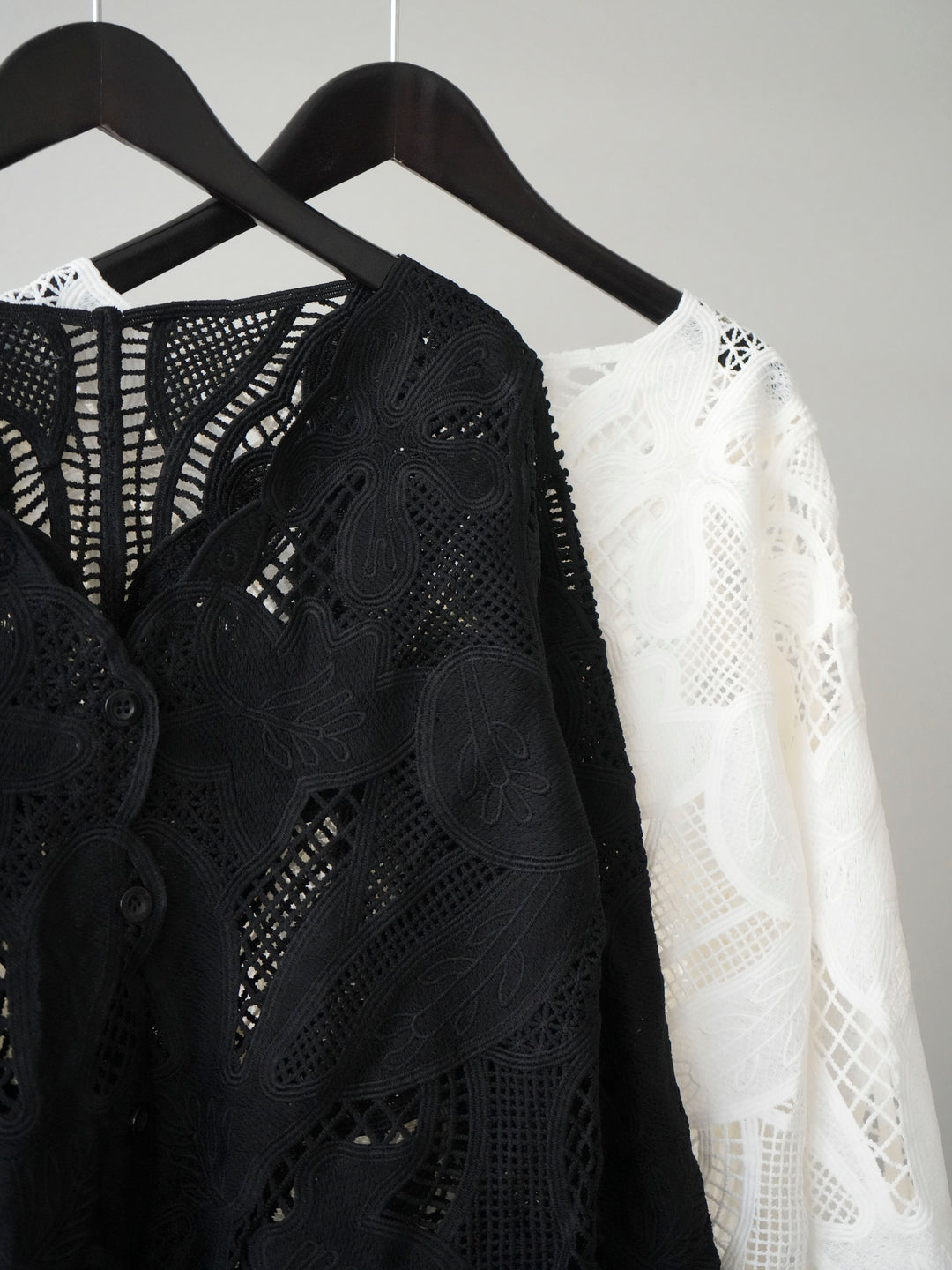 【套裝】3D蕾絲荷葉邊上衣+前口袋串珠闊腿牛仔褲（兩件套）